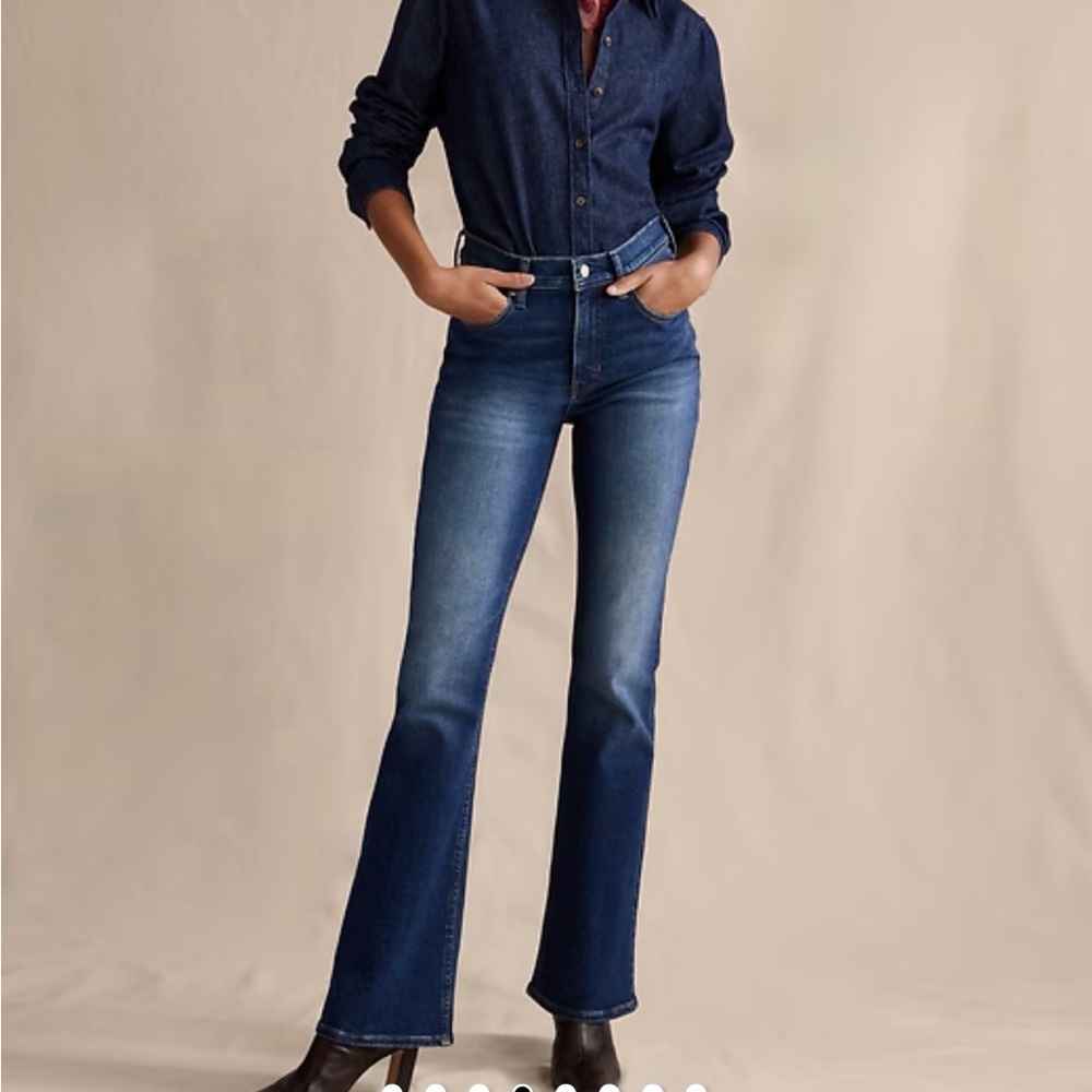 Banana Republic mid-rise flare Classic Blue Women's Jeans